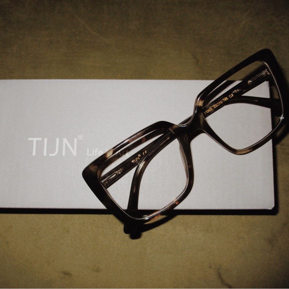 Tijn Saskia Truffle Tortoise Glasses-Brand New